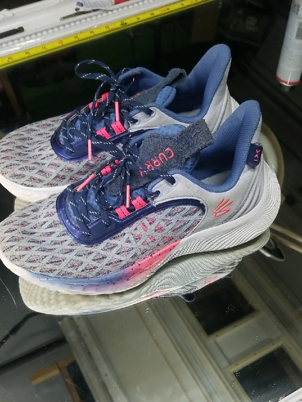 Mens 7.5 Under Armour Curry Flow 9 'Warp The Game Day' sneakers  blue And Pink